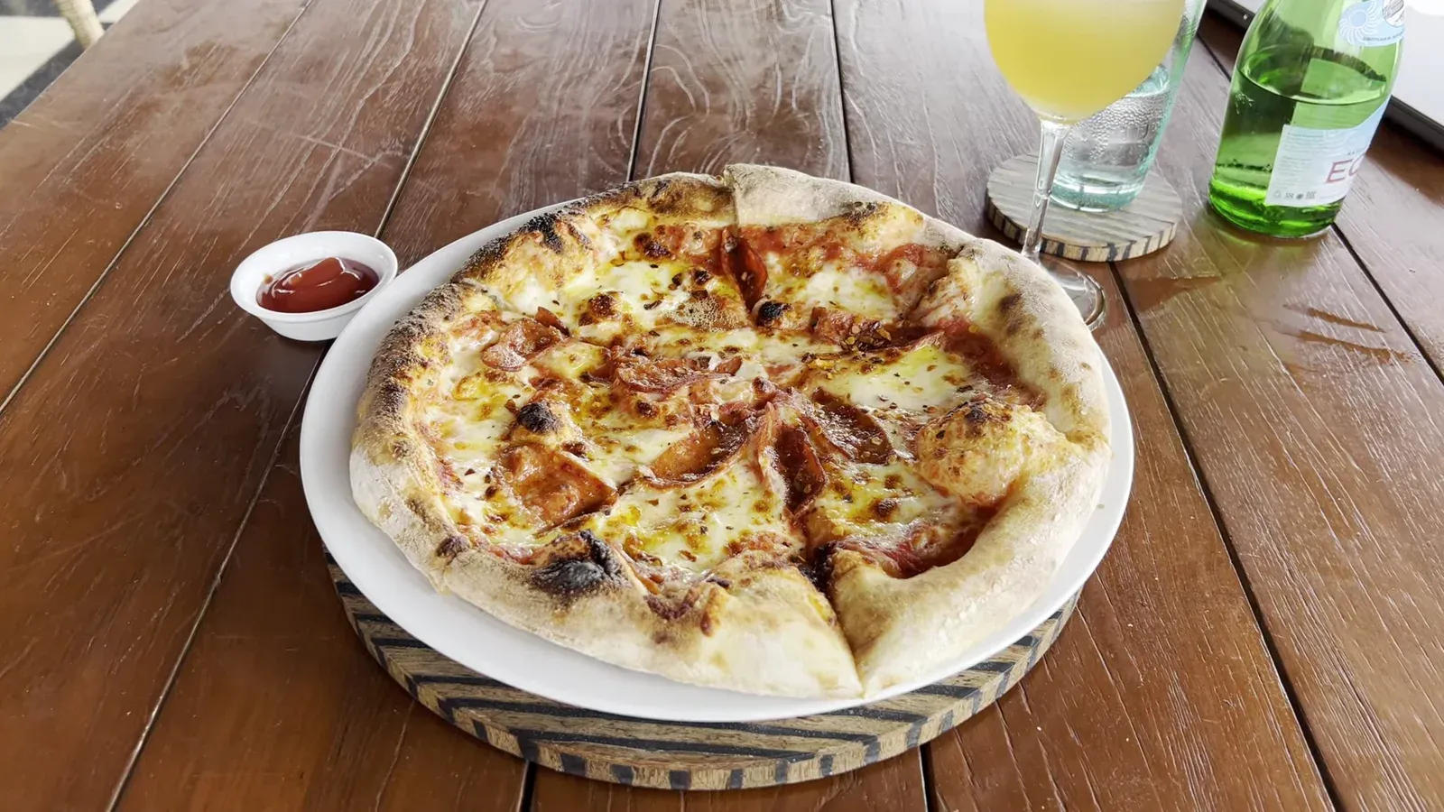 Diabolica pizza at Medsa, The Sira Lombok